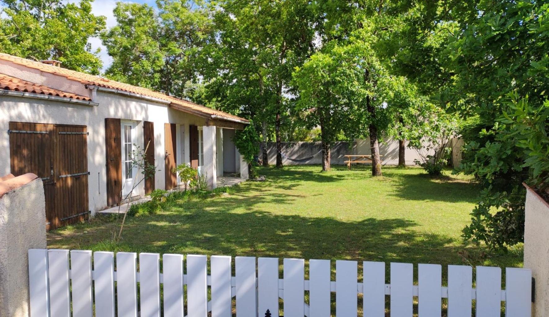 Maison A 8 Min A Pied De La Plage Avec Jardin Clos Et Ombrage แซ็งต์-จอร์จส์-โดเลรง ภายนอก รูปภาพ